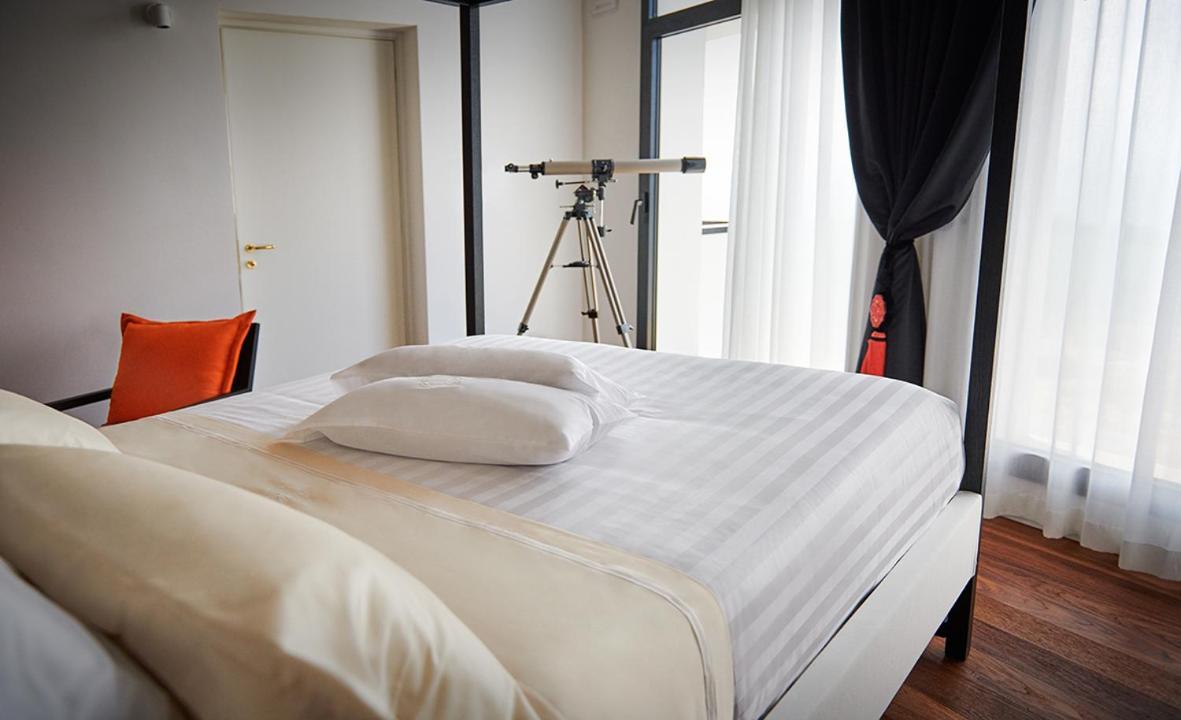 Idea 18 Boutique Hotel Controguerra Екстер'єр фото