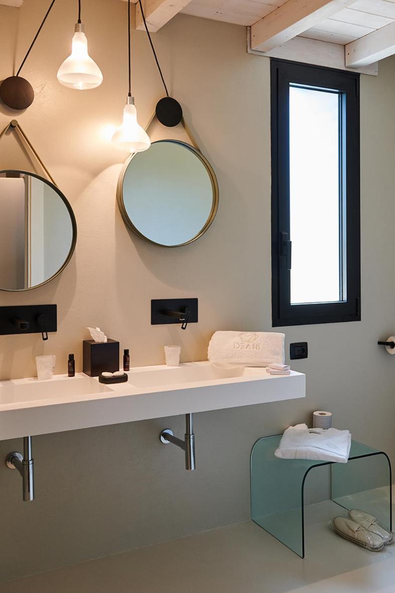 Idea 18 Boutique Hotel Controguerra Екстер'єр фото